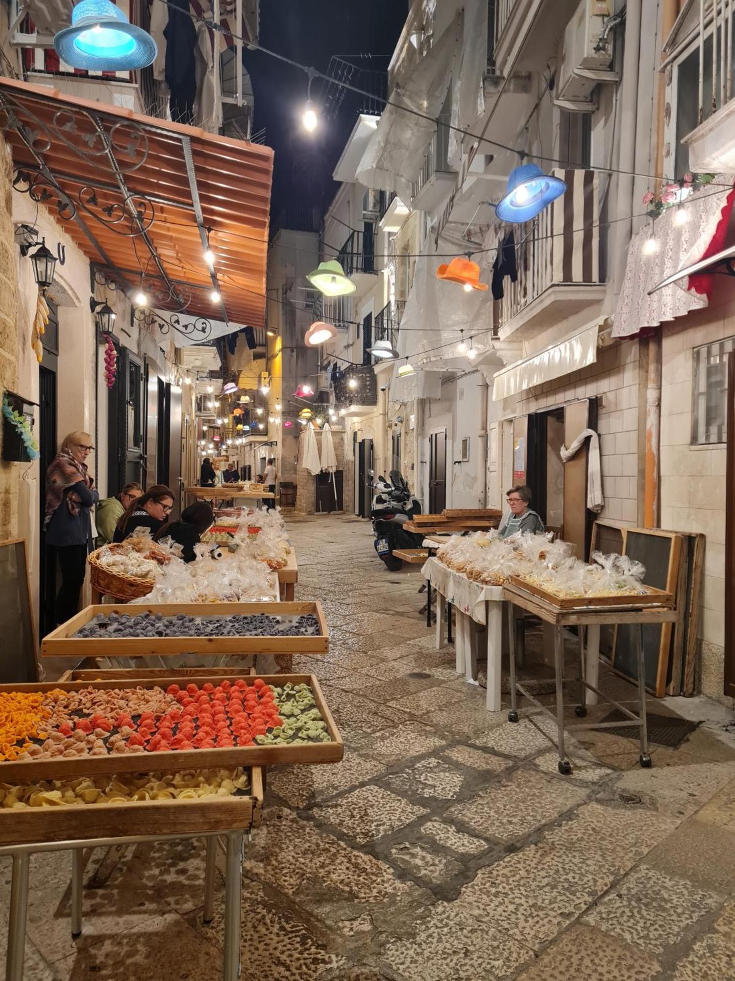 Casa Chloe - Vicino Al Porto E Basilica San Nicola Apartment Bari Luaran gambar